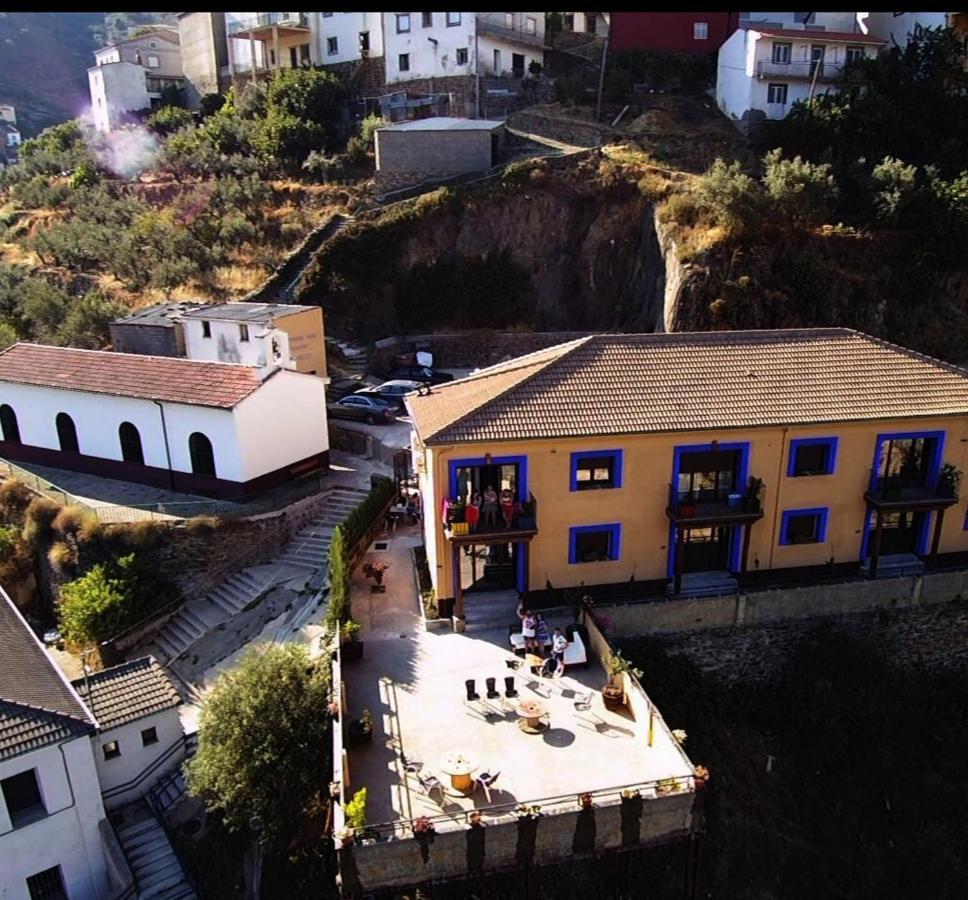Alojamientos Rurales Hurdes Altas - La Antigua Guarderia 카사레스 데 라스 우르데스 외부 사진